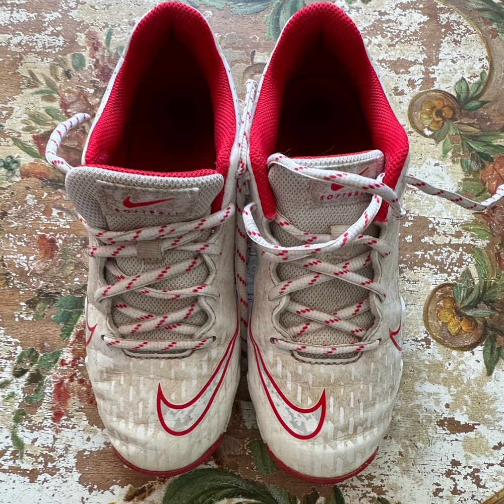 Nike Kids Red and White Baseball Cleats (really all sport)